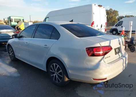2017 Volkswagen Jetta 1.4T Se z USA, uszkodzony, nr VIN 3VWDB7AJ1HM312216